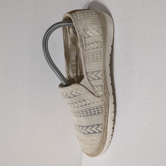 Skechers Shoes - Skechers Bobs Slip On Flats Skechers BOBS 113237 women size 8